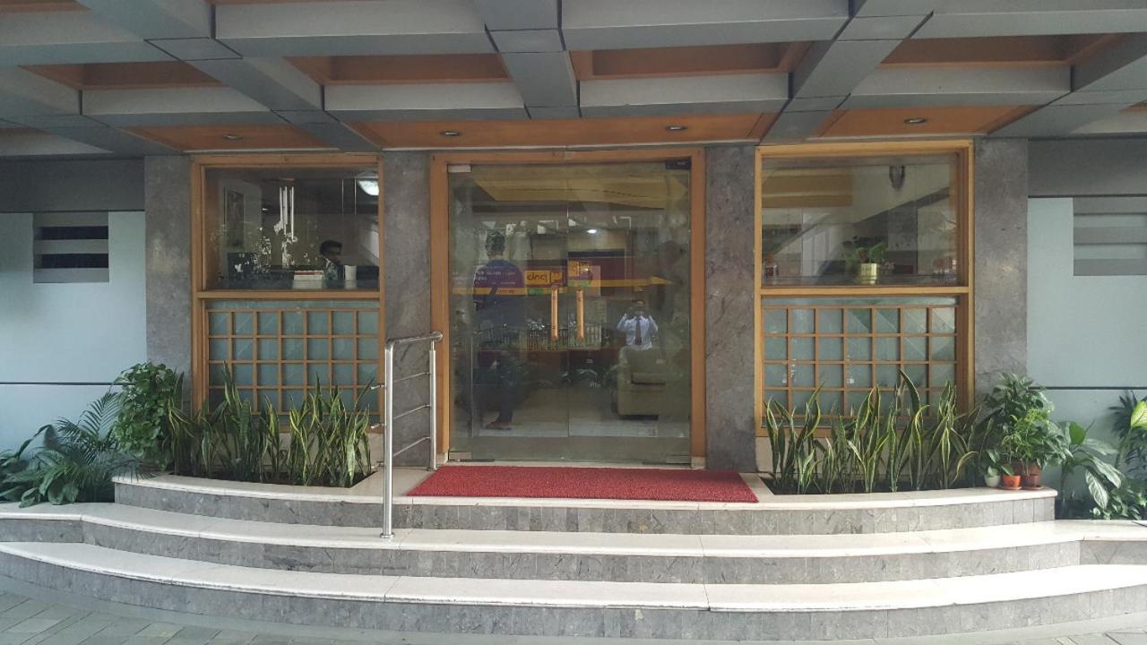Hotel Ashirwad 浦那 外观 照片