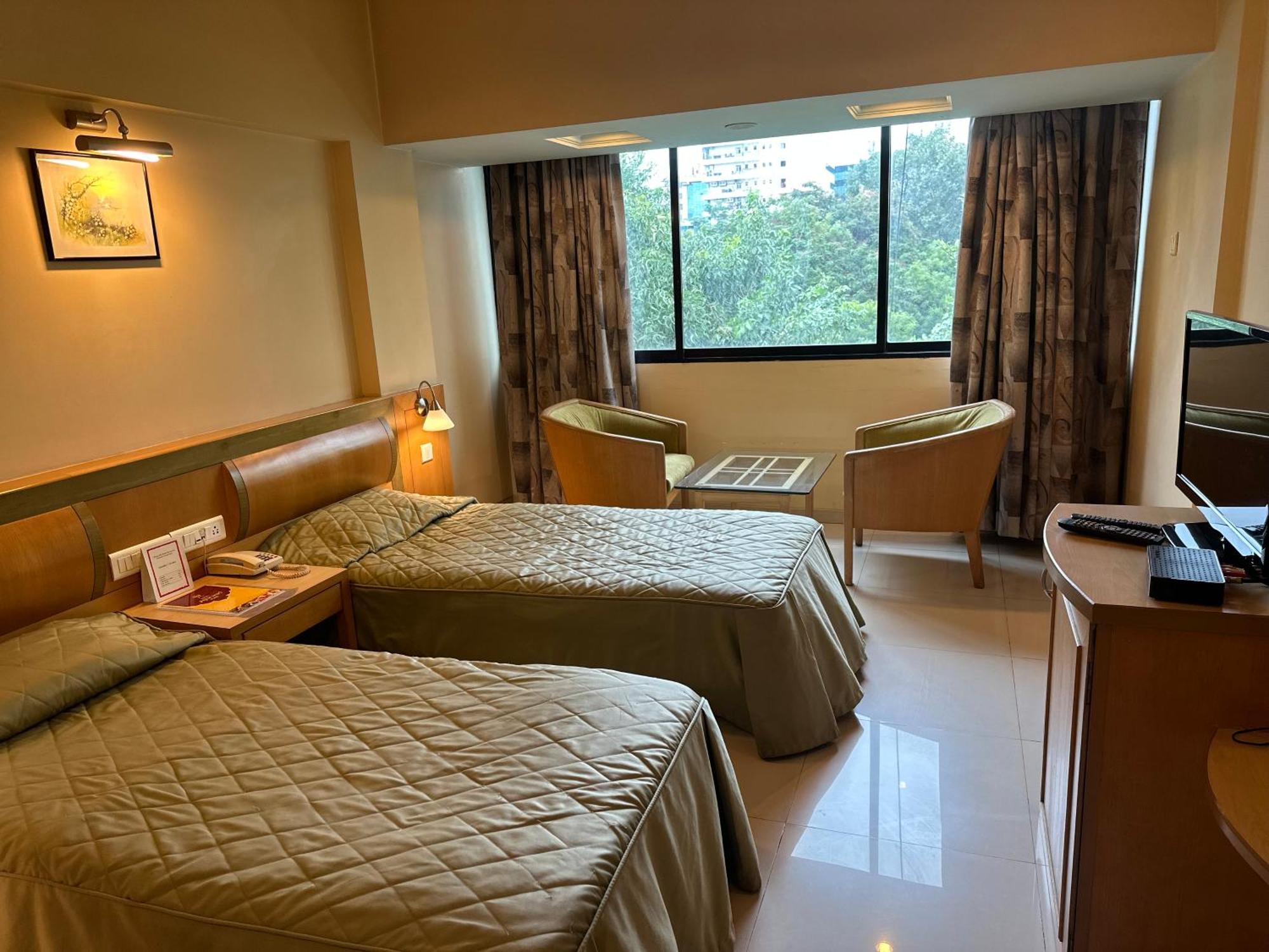 Hotel Ashirwad 浦那 外观 照片